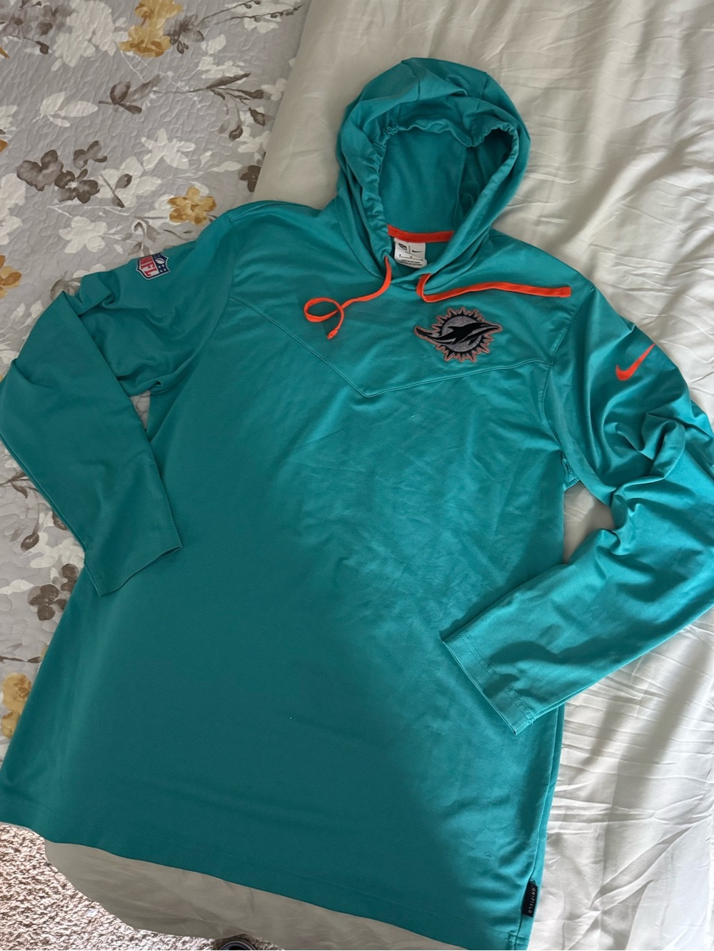 NFL Miami Dolphins Nike Dri-Fit Hoodie Size Medium & New Era 9Forty Snapback Cap - Picture 9 of 14